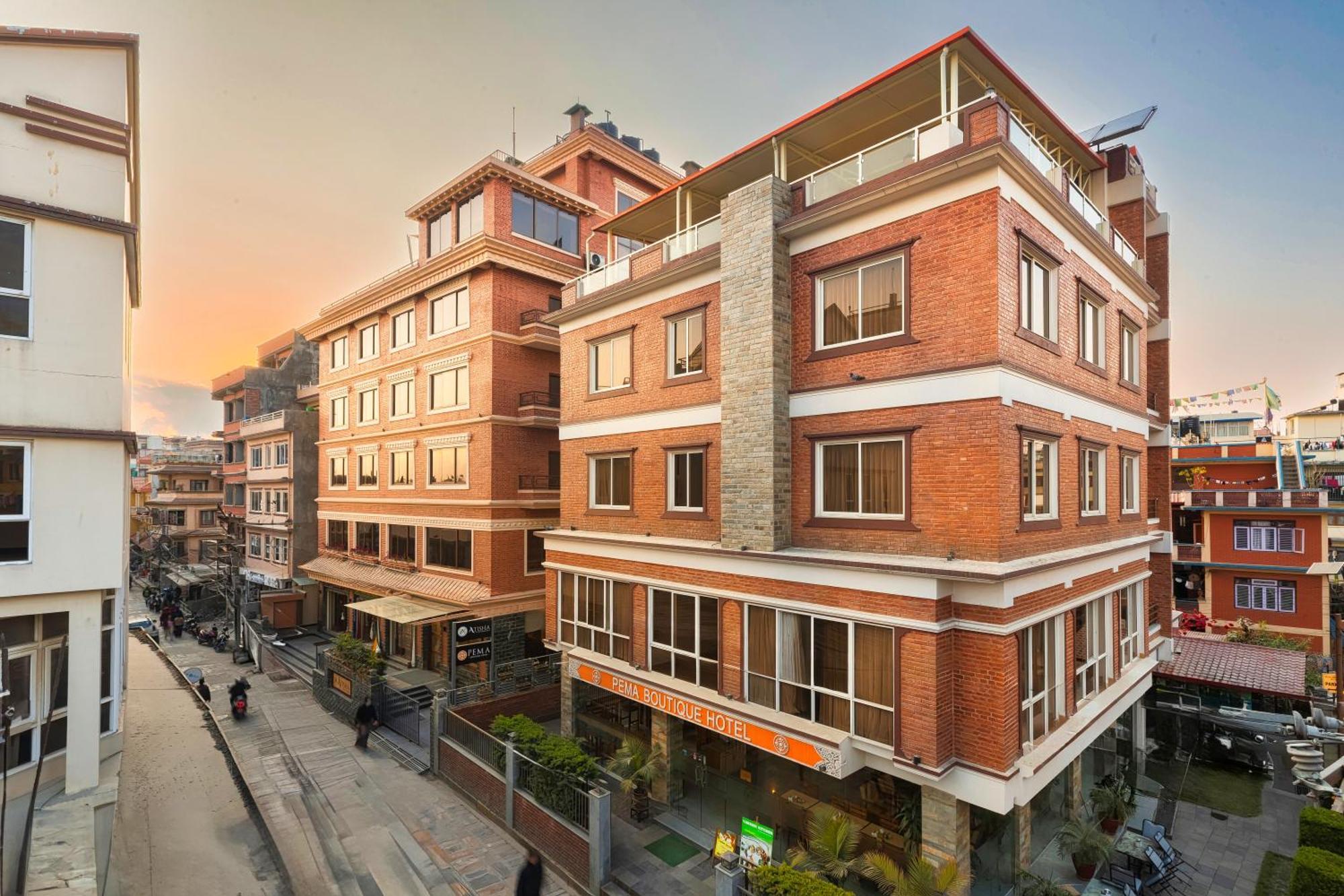 Atisha Hotel Катманду Екстериор снимка
