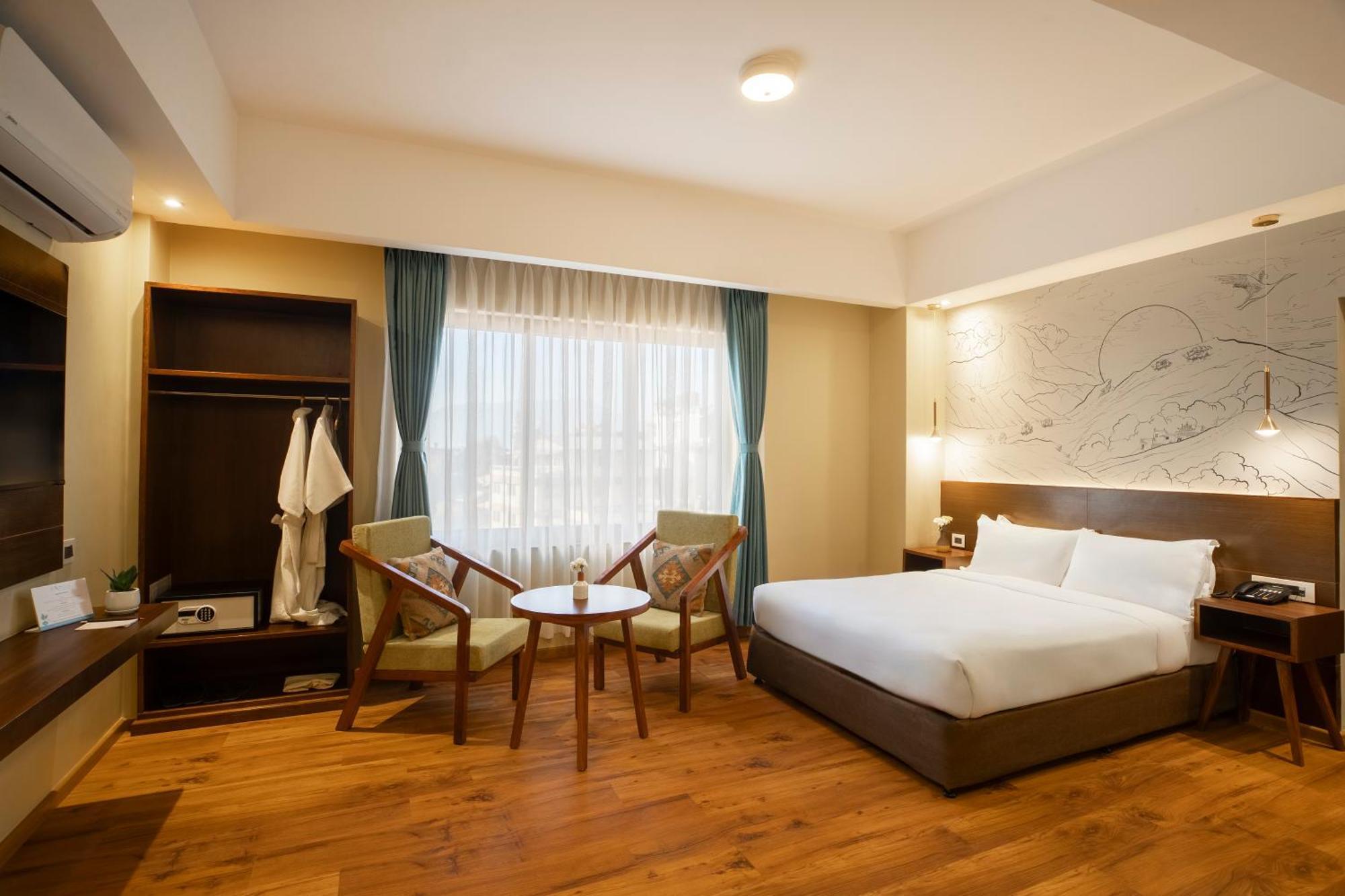 Atisha Hotel Катманду Екстериор снимка