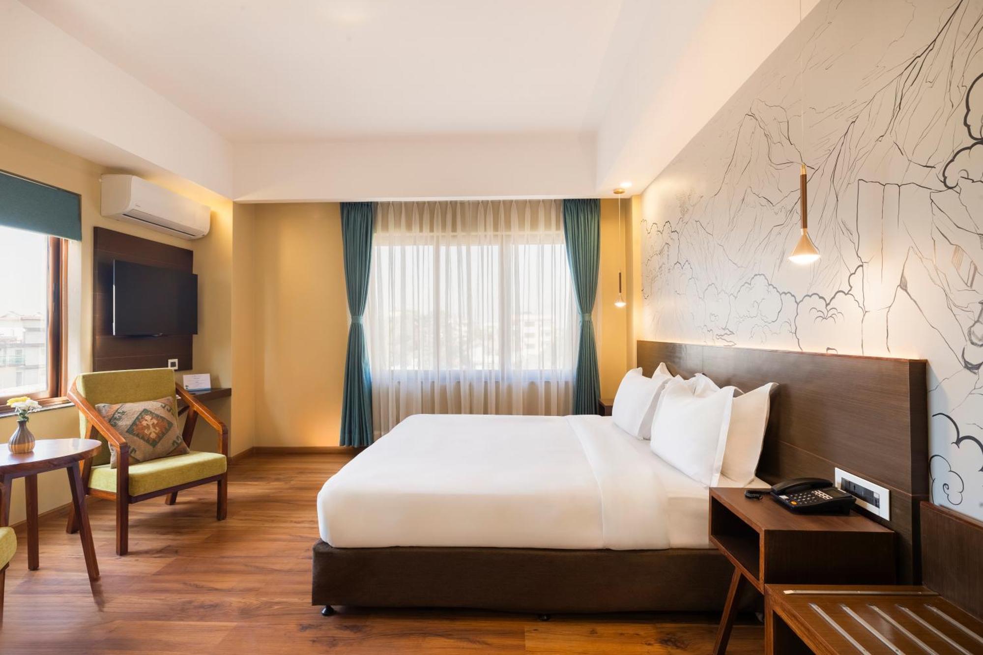 Atisha Hotel Катманду Екстериор снимка